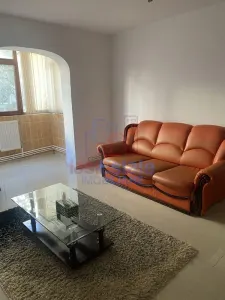 Apartament 2 camere zona Dacia - centrala proprie - mobilat si utilat - foto 2
