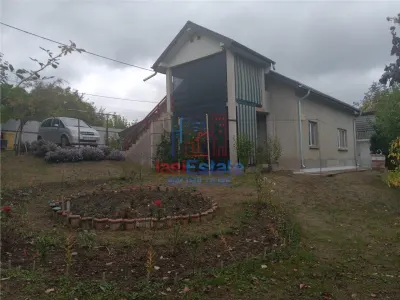 Chicirea Tomesti la sosea Vila P+M SC=140mp Teren 2200mp amenajat vie livada - foto 3