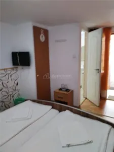 Casa in Hunedoara, central - foto 12