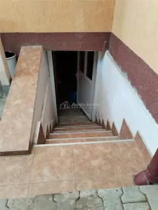 Casa in Hunedoara, central - foto 14