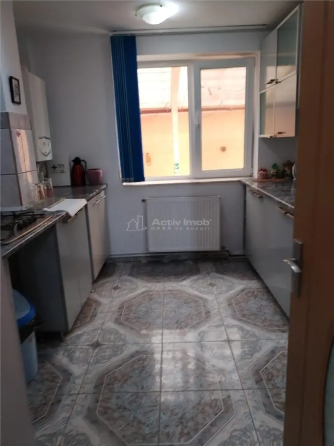 Casa in Hunedoara, central - foto 16