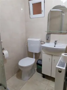 Casa in Hunedoara, central - foto 9