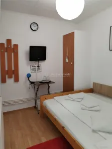 Casa in Hunedoara, central - foto 10