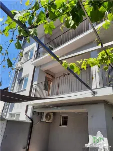 Vila turistica cu 12 camere, cu o suprafata de 423 mp, Eforie Sud, Constanta - Eforie Sud