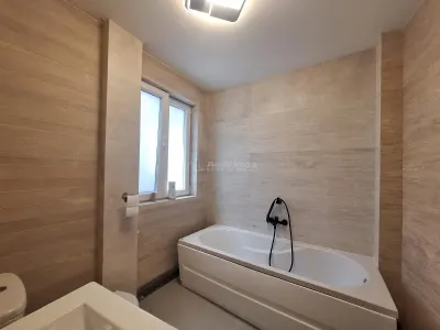 2 cam - Piata Universitatii/Piață Unirii - Bucuresti