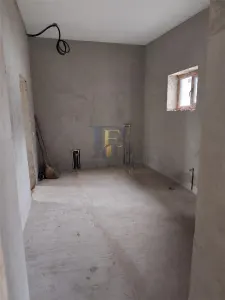 Proprietate cu potential investitional in Pischia 190 mp utili, teren 1000 mp - foto 3