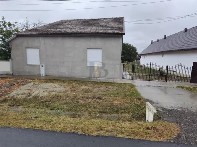 Proprietate cu potential investitional in Pischia 190 mp utili, teren 1000 mp - foto 10