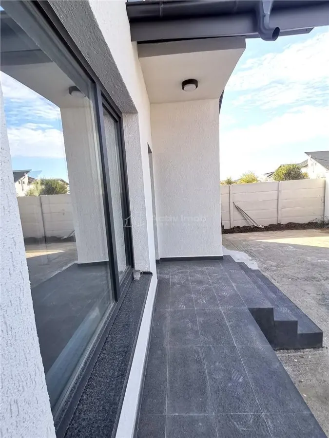 PANTELIMON, vila parter 4 camere, 2 bai, 2 terase SU =100 mp Teren 346 mp - foto 4