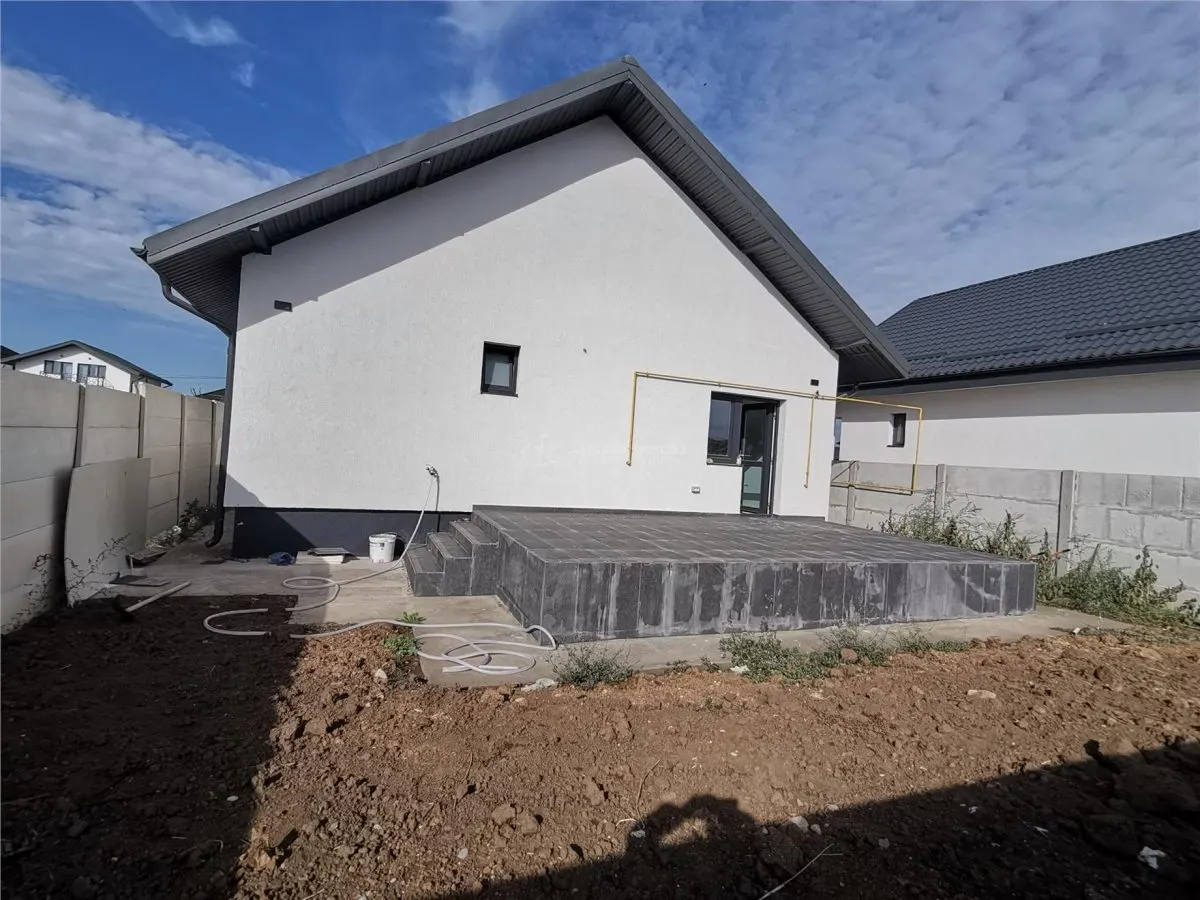 PANTELIMON, vila parter 4 camere, 2 bai, 2 terase SU =100 mp Teren 346 mp - foto 6