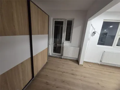 Apartament 2 camere renovat, etaj 1 – Micro 6, Târgoviște - foto 4