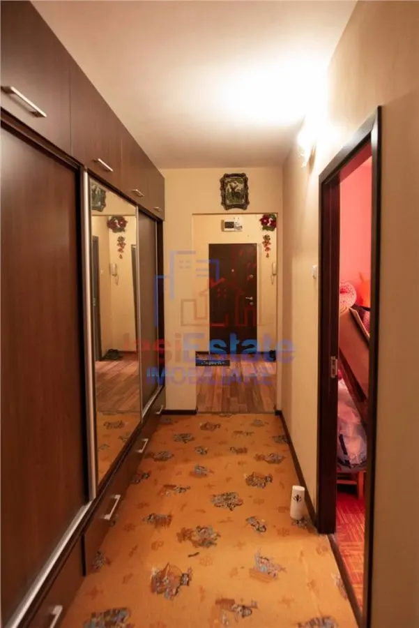 Apartament 3 camere zona Podu Ros - ING - foto 2