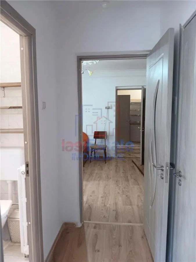 Apartment with 2 bedrooms for sale 52 sqm in Iasi, Podu Ros area - foto 3