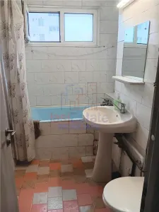 Apartment with 2 bedrooms for sale 52 sqm in Iasi, Podu Ros area - foto 8