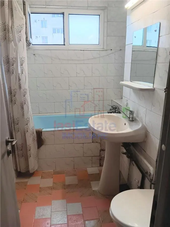 Apartment with 2 bedrooms for sale 52 sqm in Iasi, Podu Ros area - foto 8