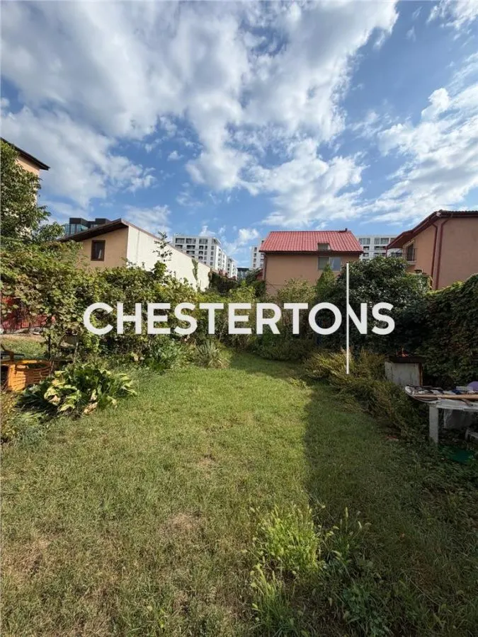 House / villa for sale sqm in Bucuresti, Drumul Sarii area - foto 1