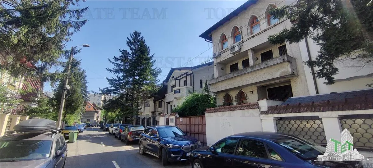 Prime Bucharest Property | Detached 310 sqm Villa | Suitable for Residential, Office or Investment - foto 2