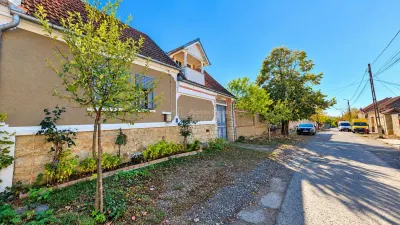 House / villa for sale 155 sqm in Ilidia - foto 2