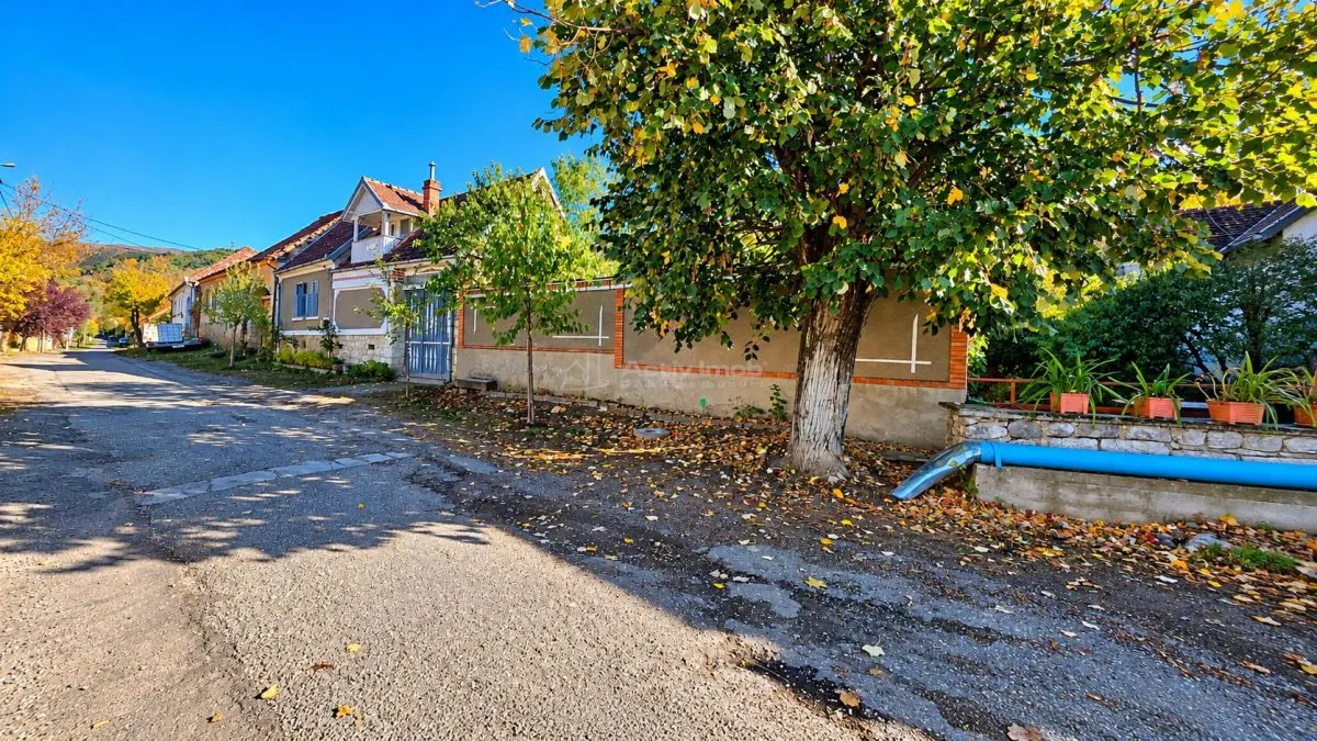 House / villa for sale 155 sqm in Ilidia - foto 3