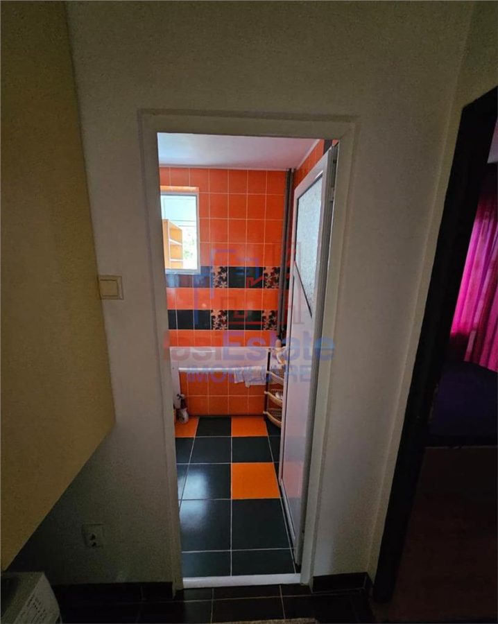 Apartment with 3 bedrooms for rent 56 sqm in Iasi, Podu Ros area - foto 11
