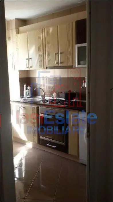 Apartment with 3 bedrooms for rent 75 sqm in Iasi, Zimbru area - foto 8