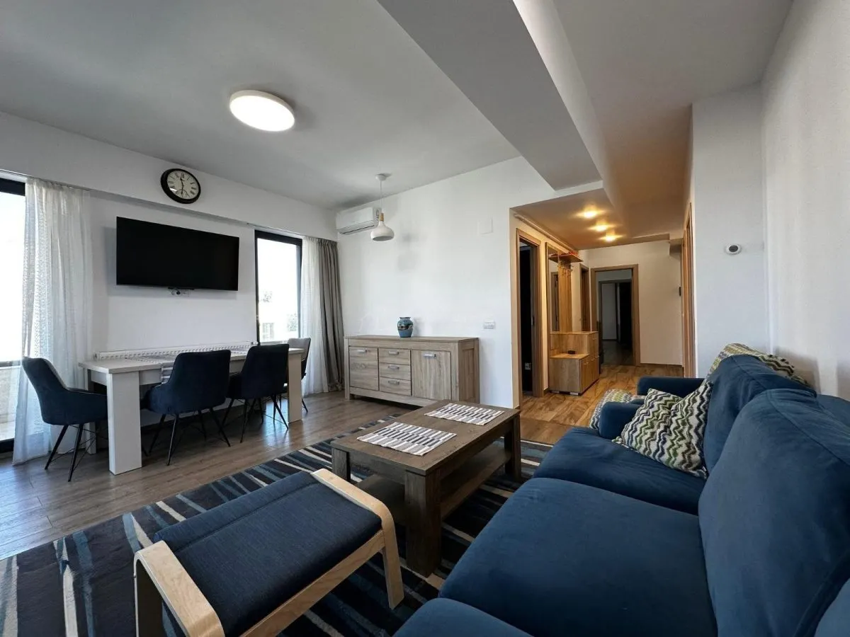 Apartment with 4 bedrooms for rent 114 sqm in Bucuresti, Unirii area - foto 2