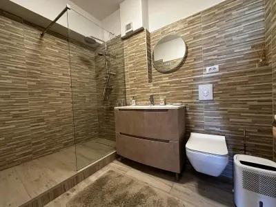 Apartment with 4 bedrooms for rent 114 sqm in Bucuresti, Unirii area - foto 12