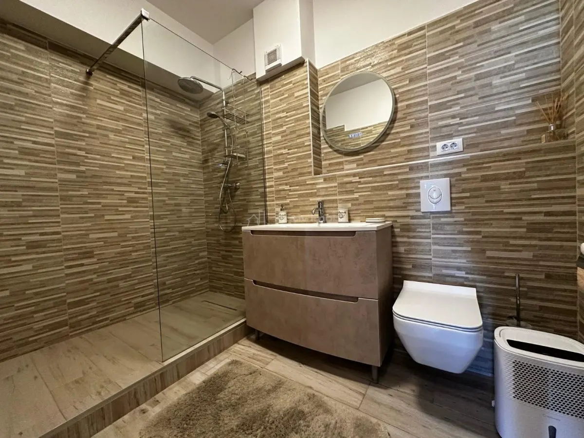 Apartment with 4 bedrooms for rent 114 sqm in Bucuresti, Unirii area - foto 12