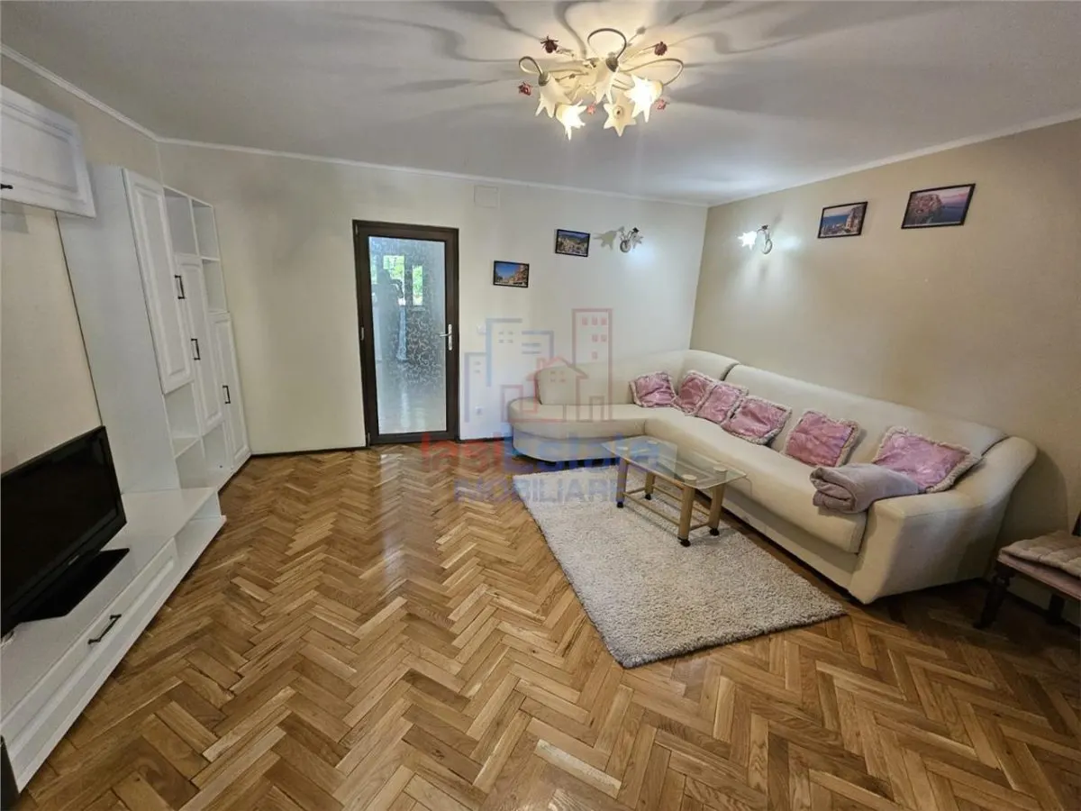 Apartment with 3 bedrooms for rent 70 sqm in Iasi, Copou area - foto 1