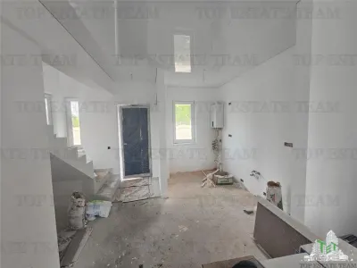 Vila 3 camere pereti dubli+mansarda in Prelungirea Ghencea - foto 5