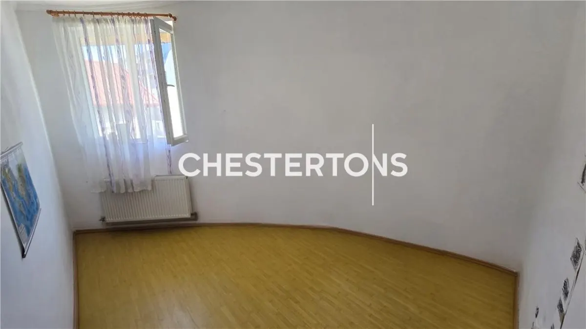 Apartament 4 camere in vila+gradina 150mp in centru Bragadiru - foto 7