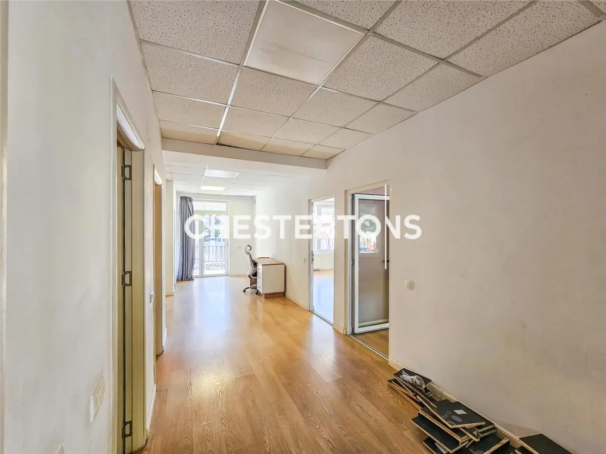 Spatiu Comercial - Tineretului, pretabil clinica infrumusetare, clinica veterinara, 2 intrari si parcare - foto 14