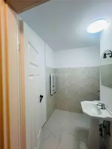 4 camere 85 mp - centrala proprie - Parc Tineretului - foto 7